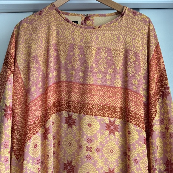 Elegant Orange and Yellow Patterned Kaftan - Picture 2 of 6